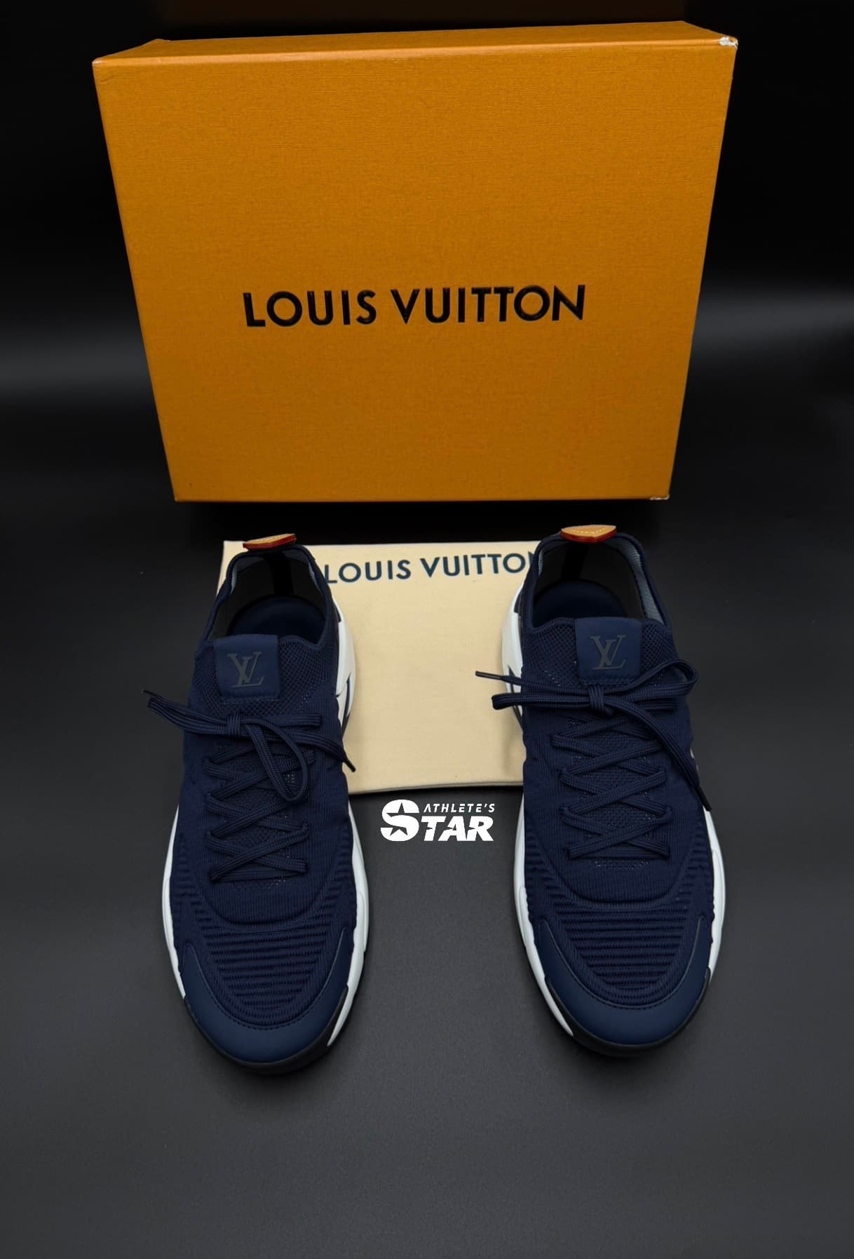 Sneakers — Louis Vuitton