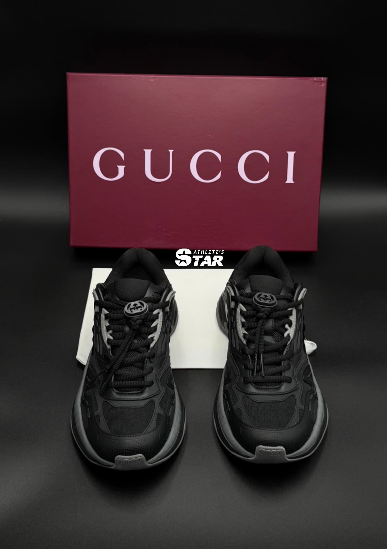 Sneakers — Gucci